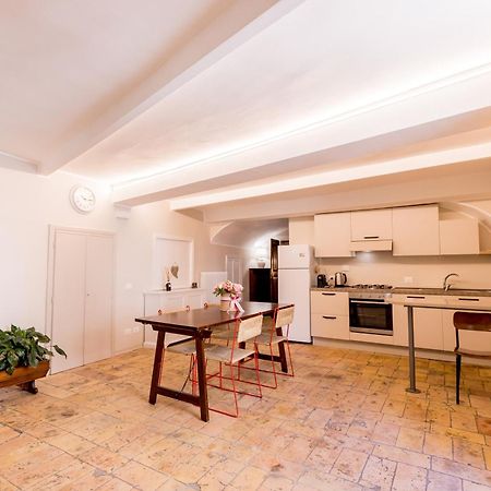 Appartamento In Centro Via Porta Fuga 스폴레토 외부 사진